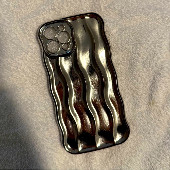 iPhone 12 Pro Silver Case - Picture 1 of 4